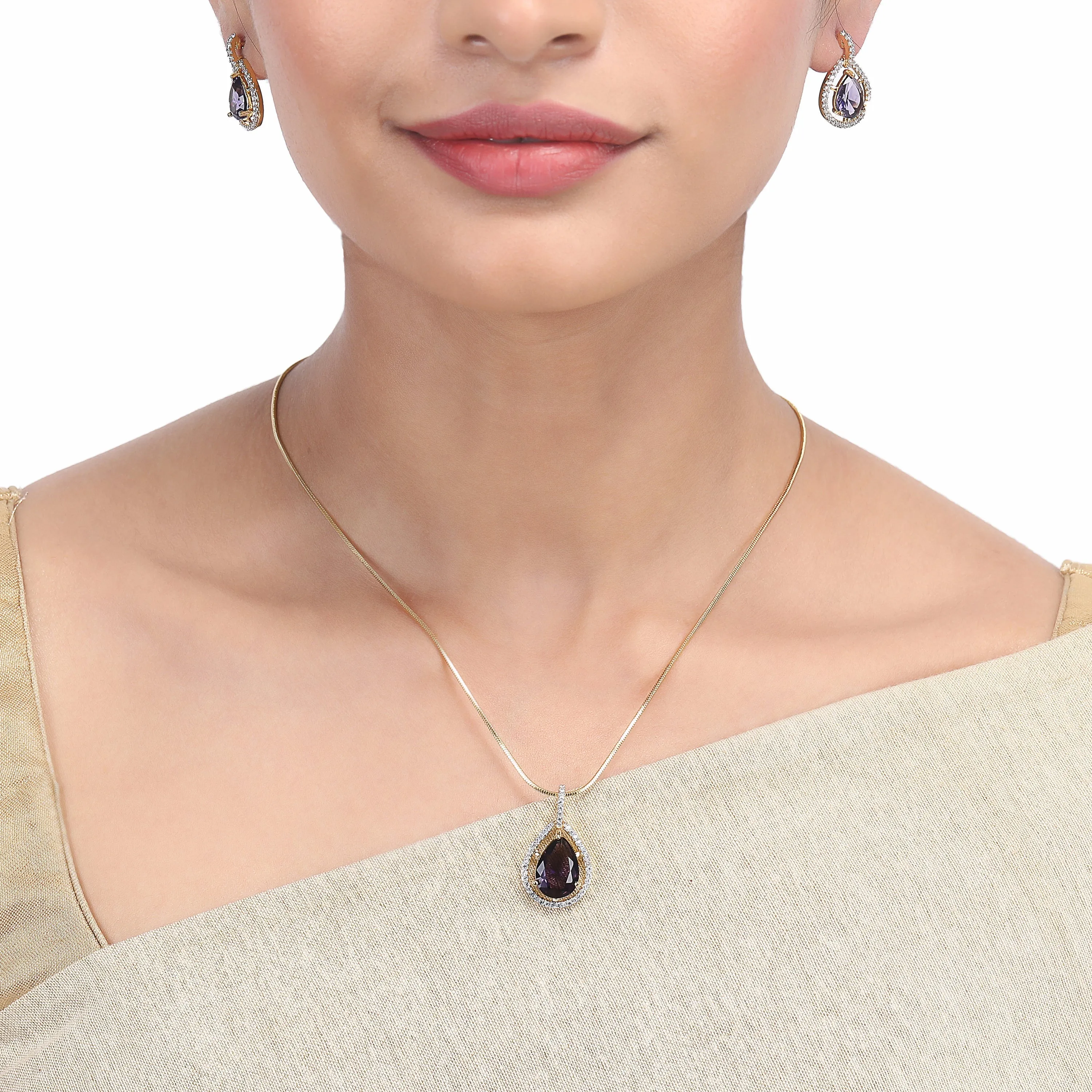 Karuna Waameeka Zircon Pendent Set