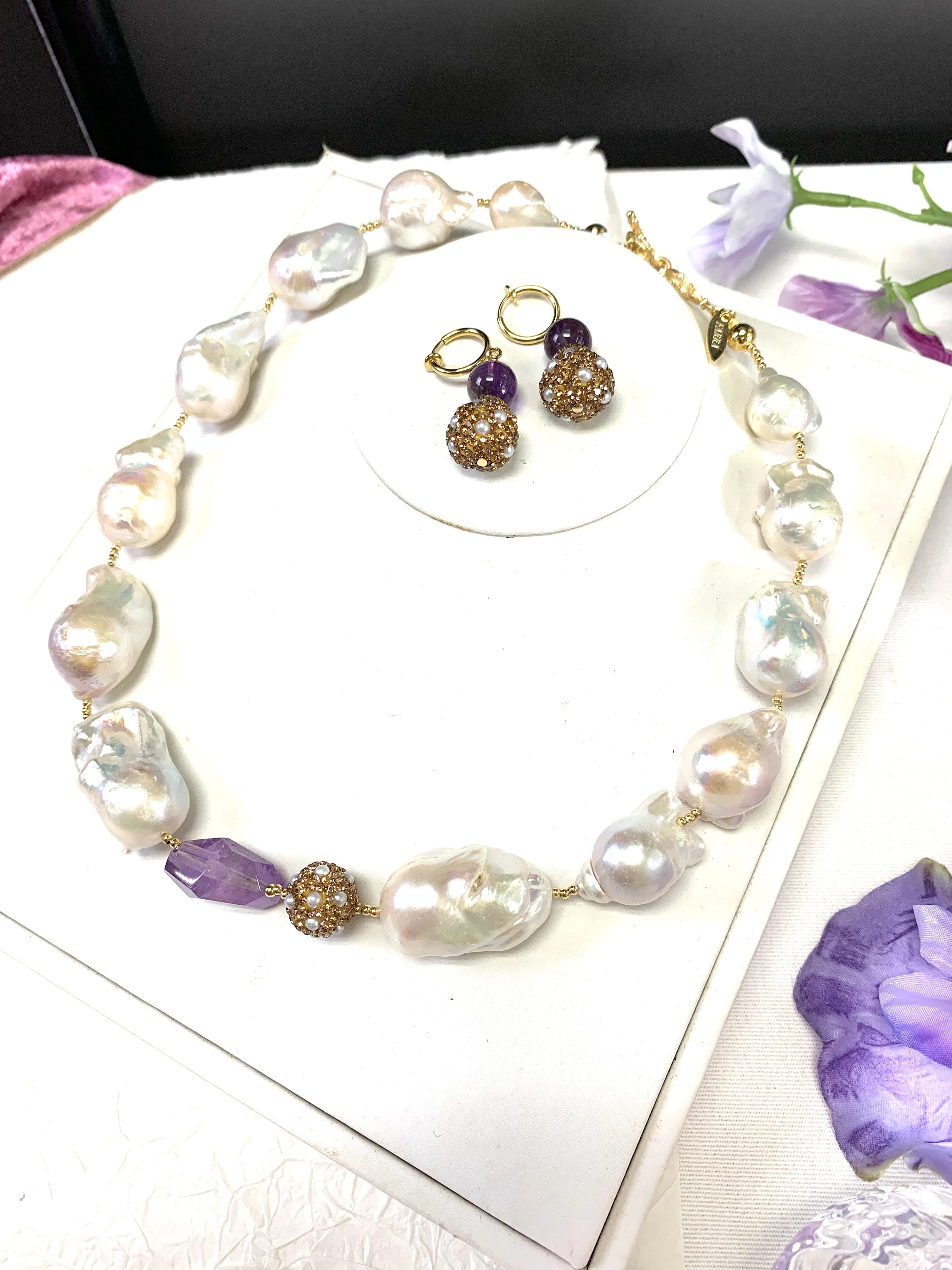 Natural Baroque Pearl With Amethyst Short Necklace FN016