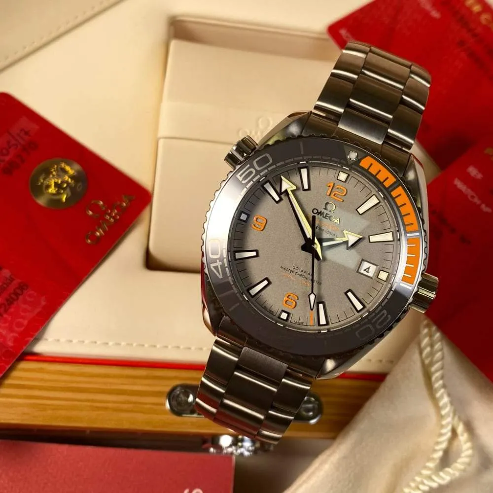 Omega Seamaster Planet Ocean 215.90.44.21.99.001 (2017)