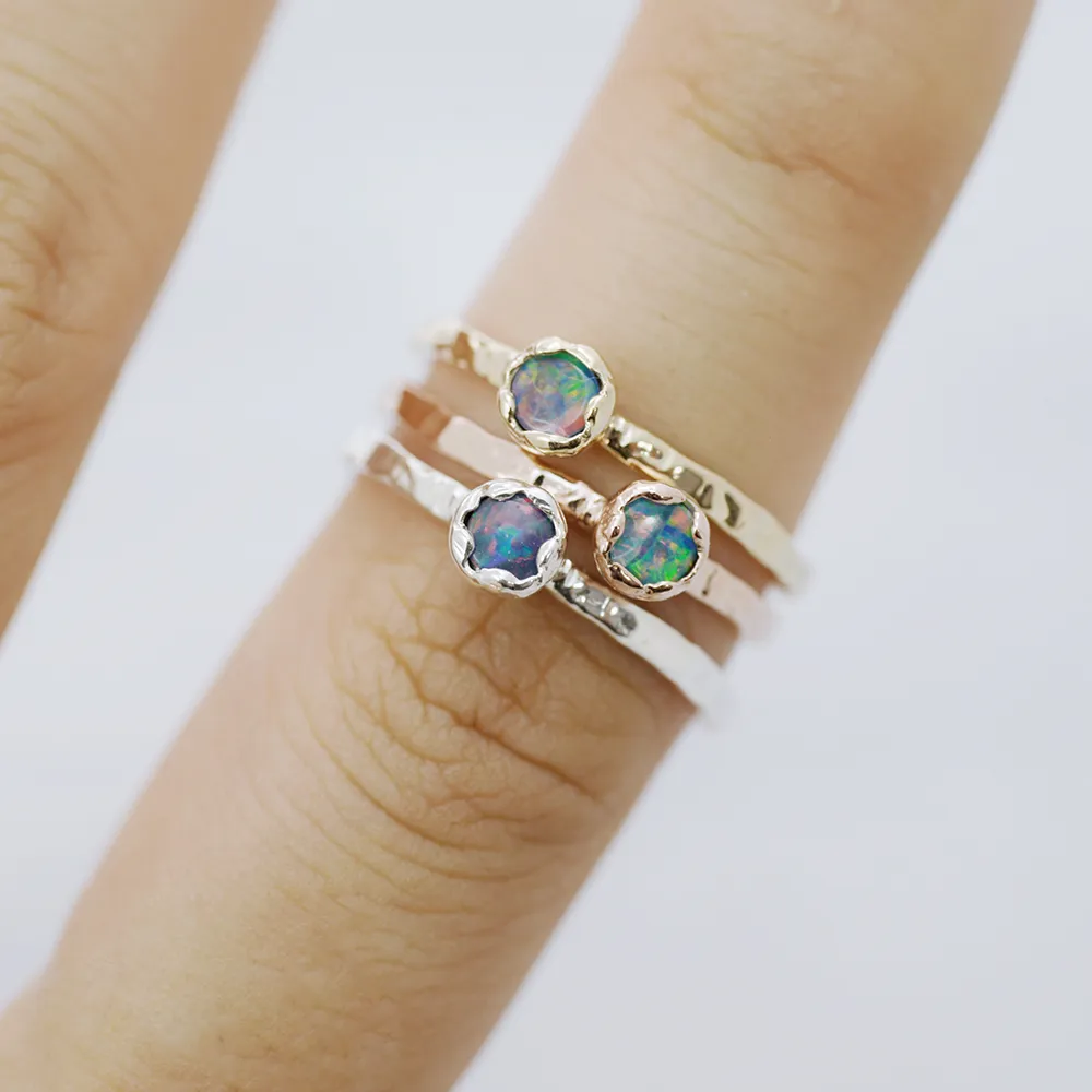 Opal mud Ring (3.5mm round / doublet opal)