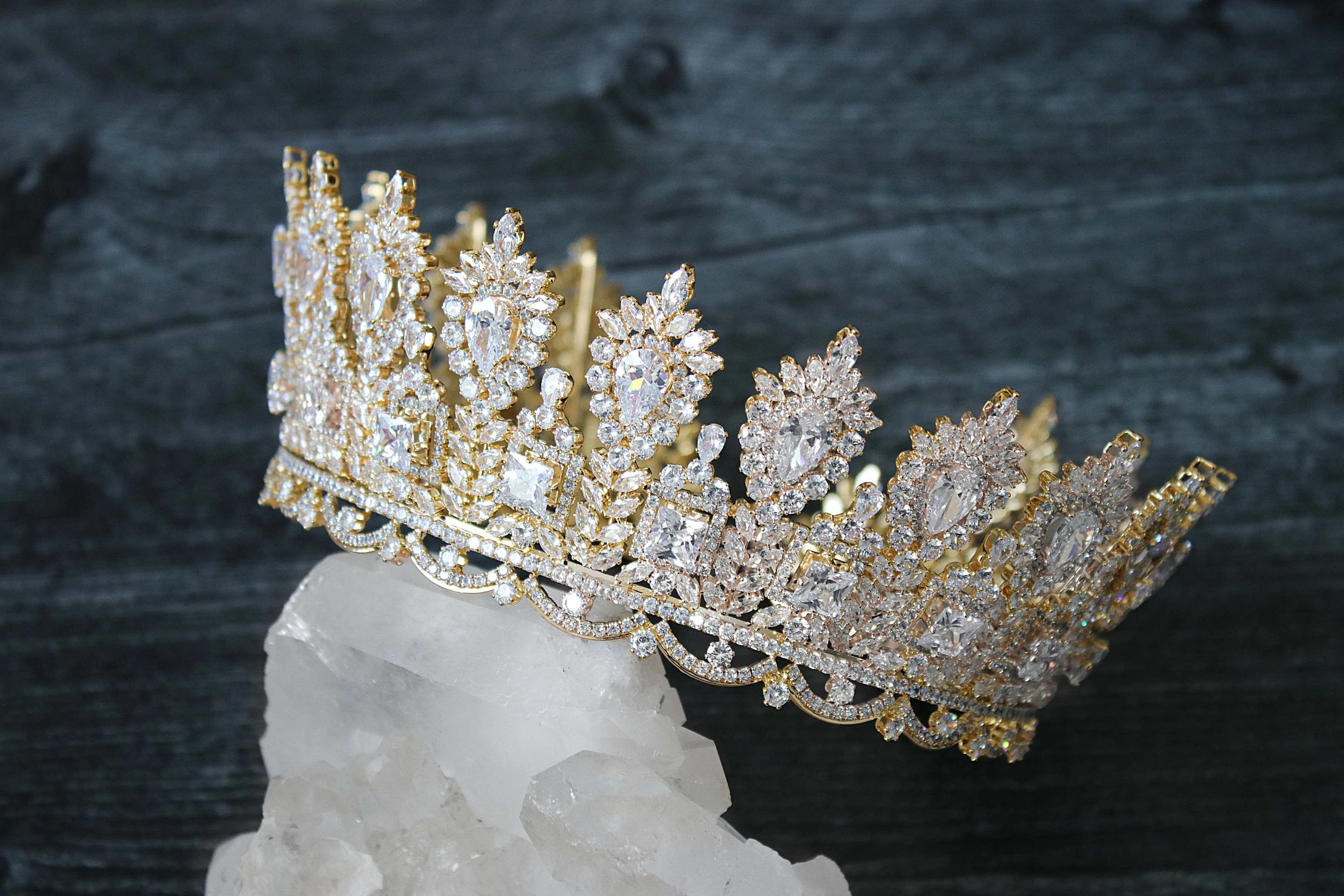 RACHEL Simulated Diamond Royal Bridal Full Crown