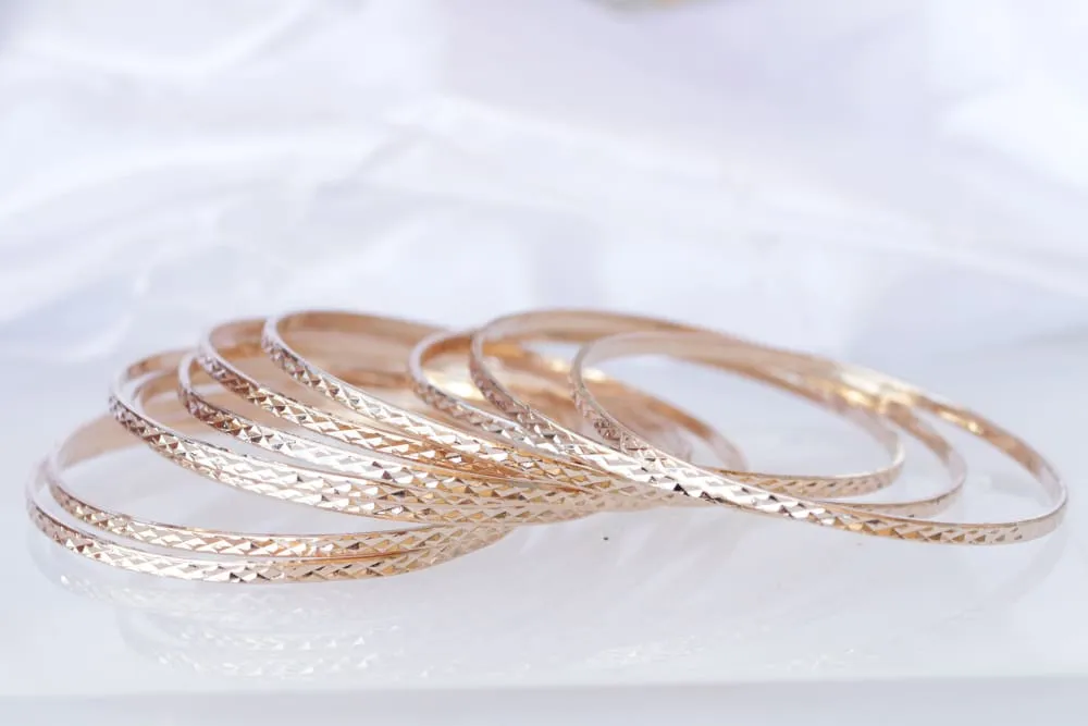 ROSE GOLD BANGLE