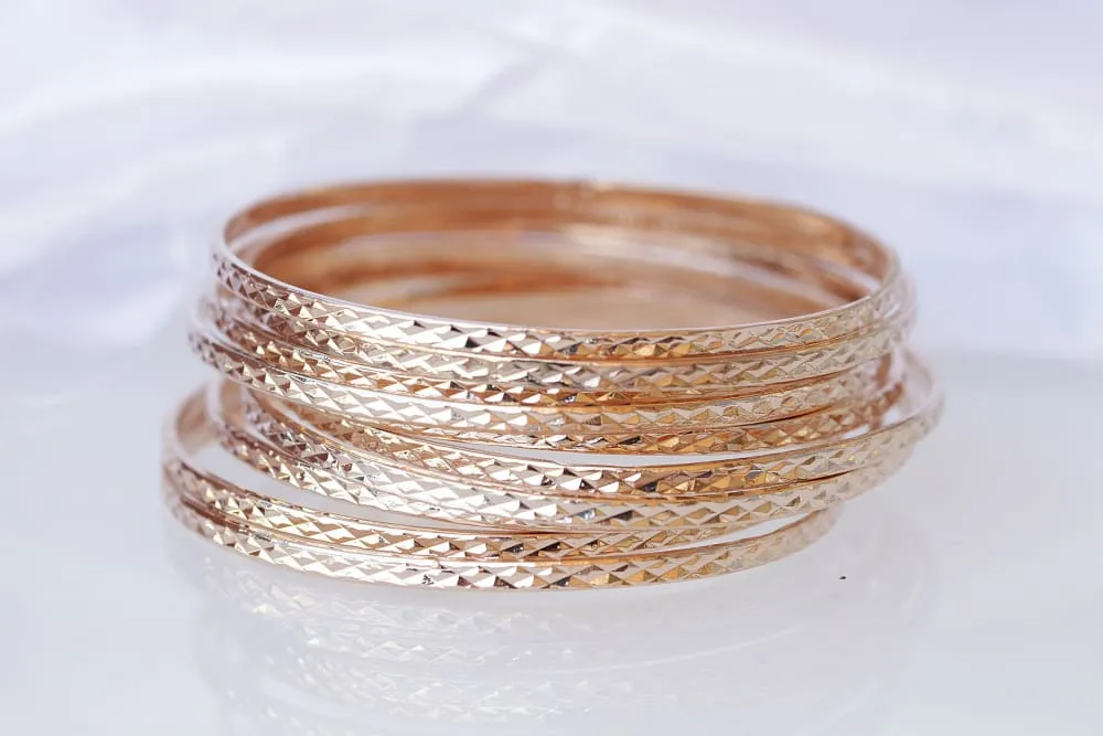 ROSE GOLD BANGLE