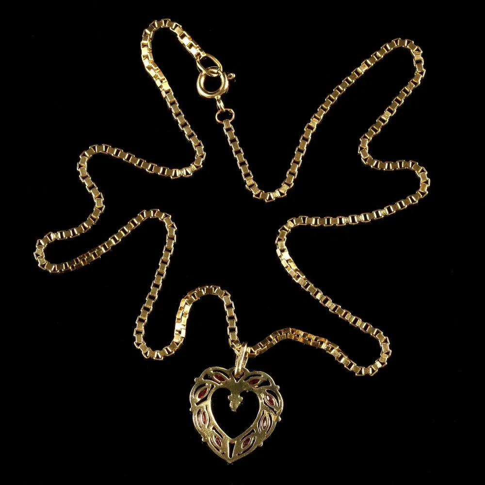 Ruby Diamond Heart Gold Pendant 9Ct Gold Chain