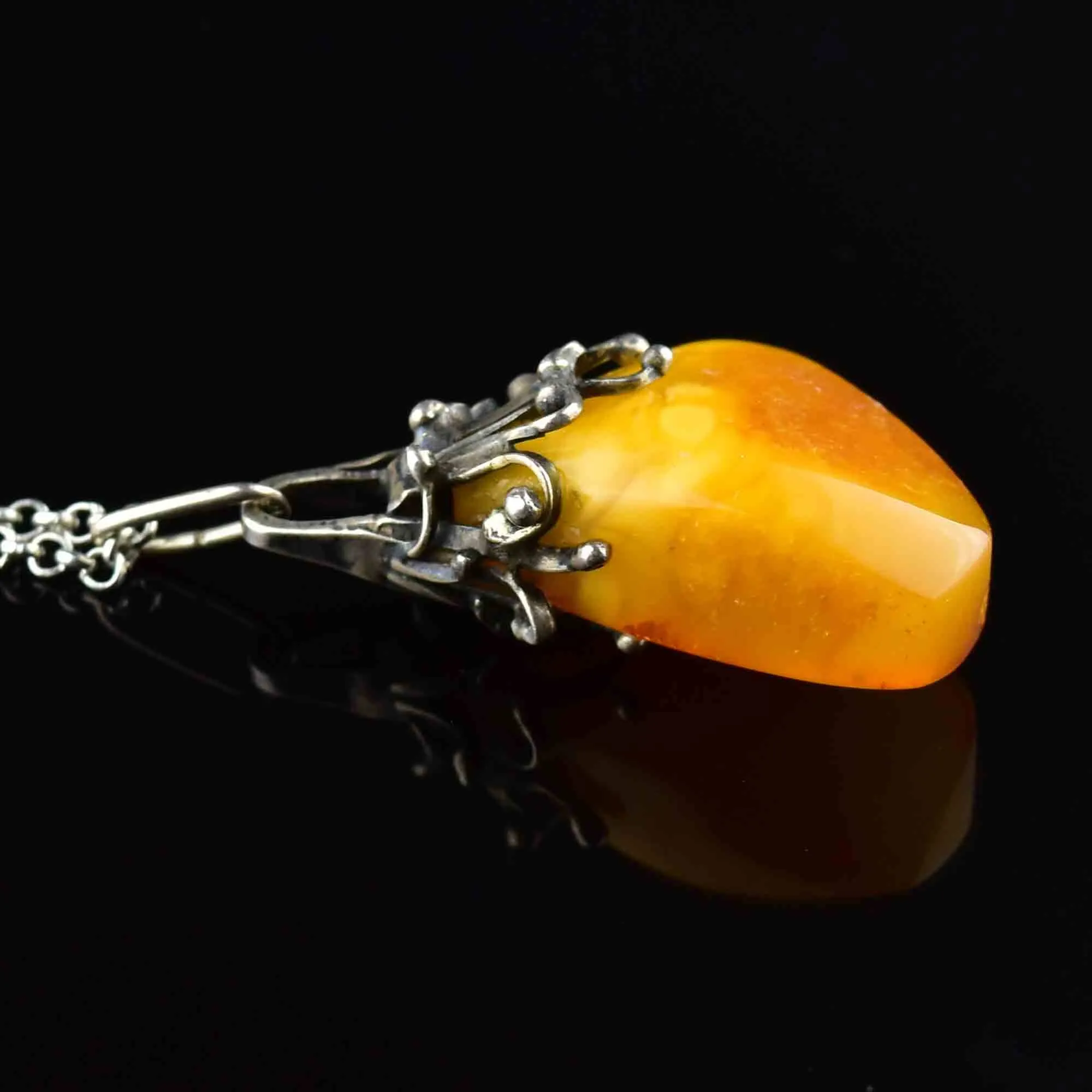 Vintage Silver Butterscotch Amber Pendant Necklace