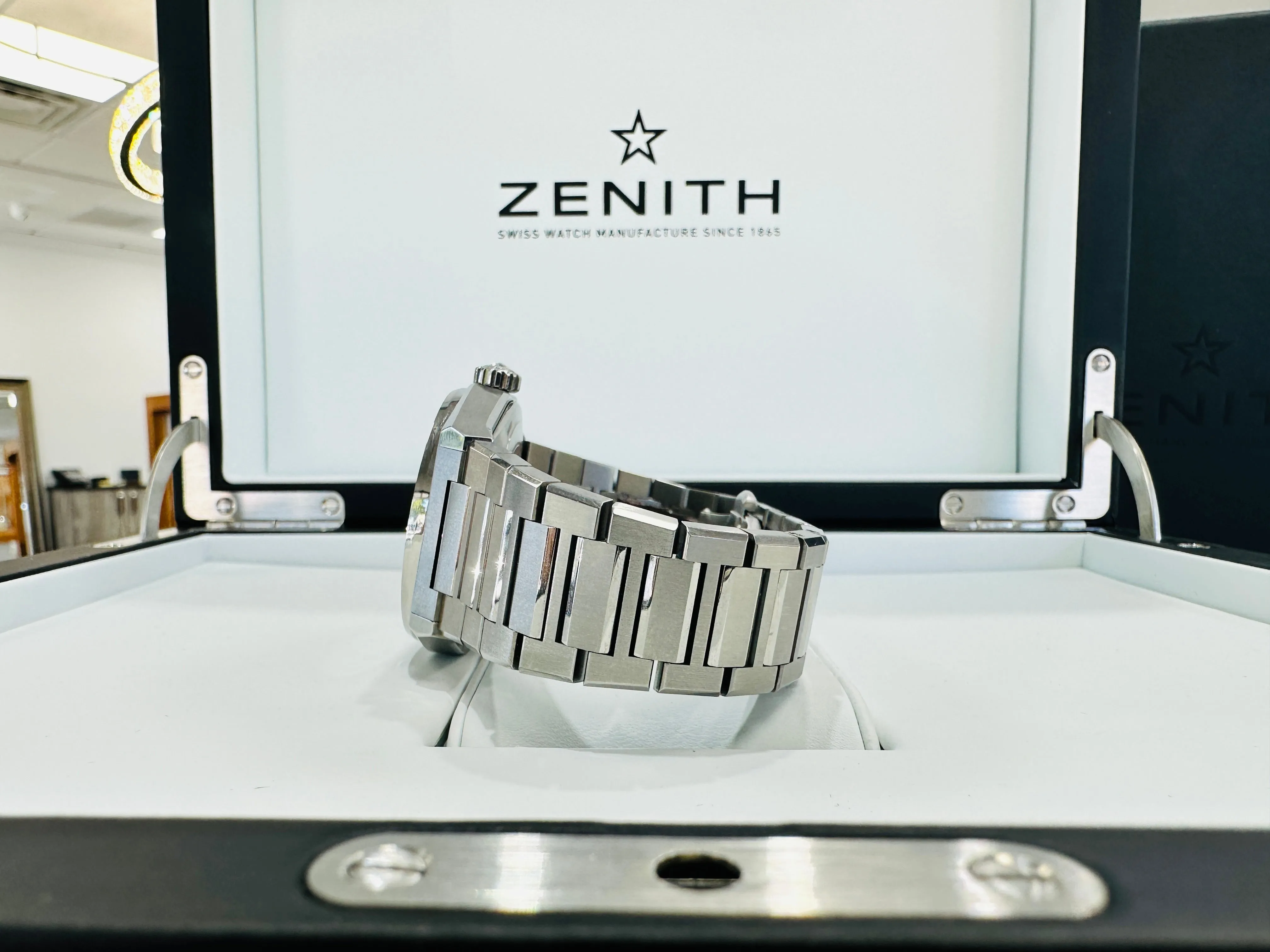 Zenith Defy Classic 41mm Titanium Skeleton Dial Ref-95.9000.670/78.M9000 Box and Papers